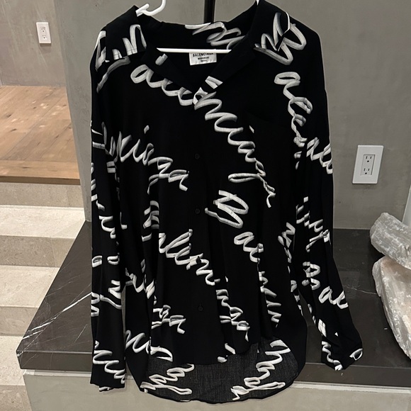 Balenciaga Black and White Script Women’s Shirt - Picture 1 of 6